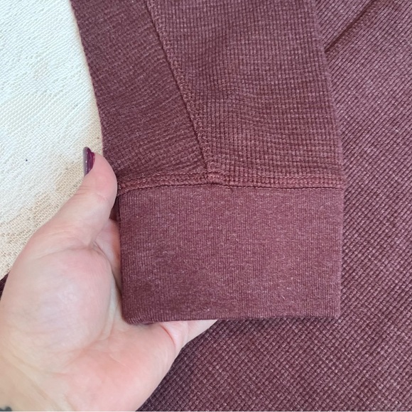 Duluth Trading company Men’s standard fit thermal long sleeve shirt - Picture 4 of 8